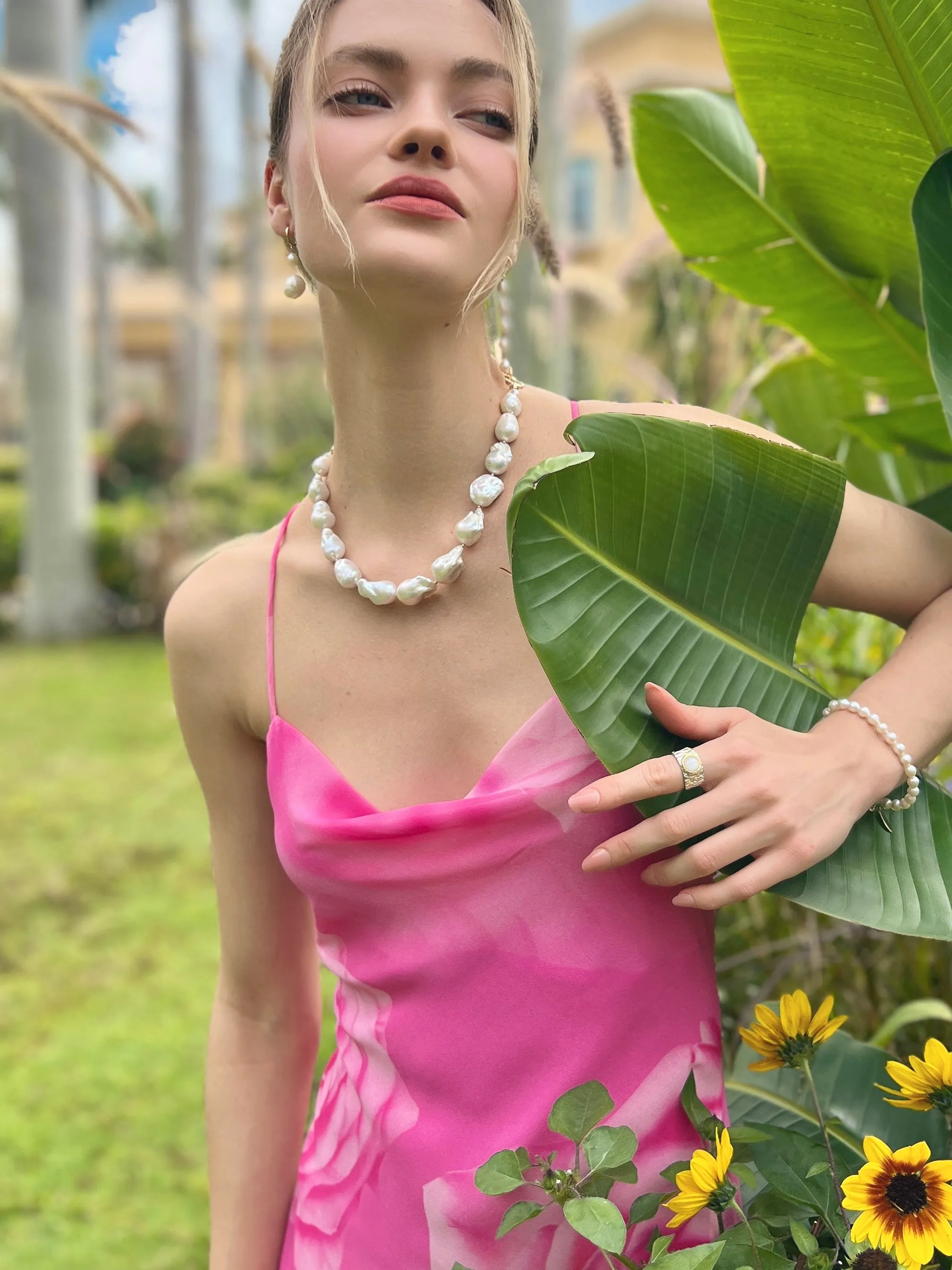 Baroque Pearls with Chain Chunky Necklace LN054