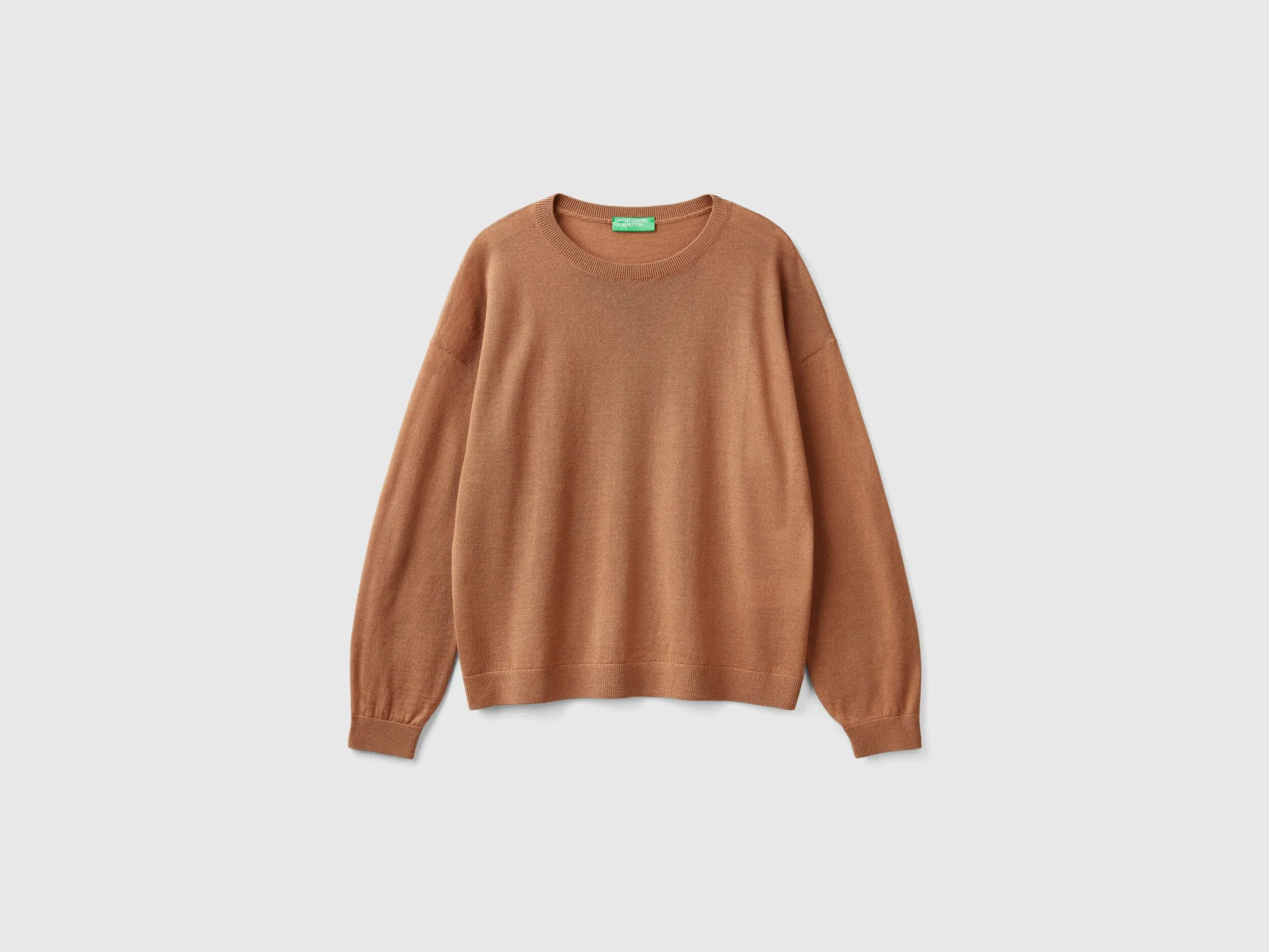 Boat neck sweater in pure Merino wool - Camel | Benetton