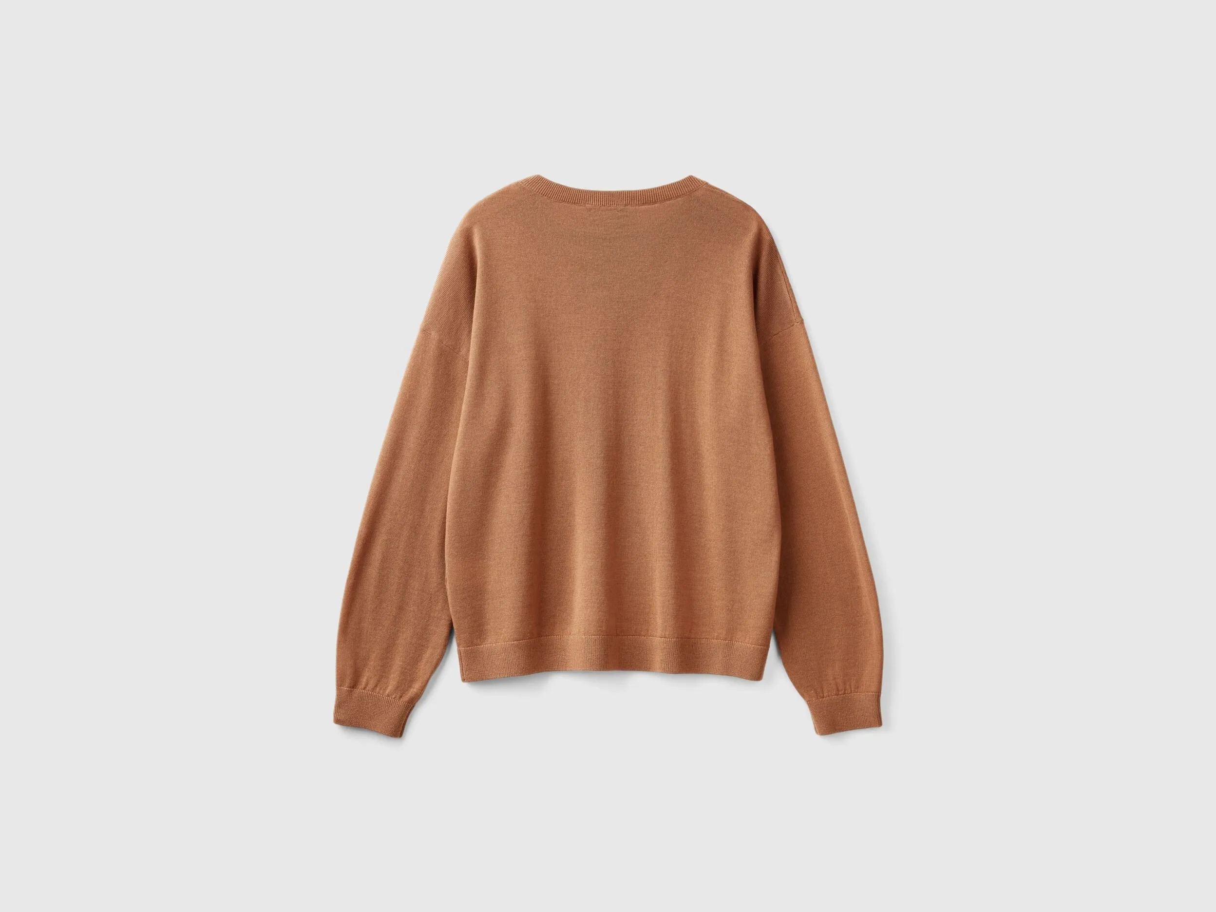 Boat neck sweater in pure Merino wool - Camel | Benetton