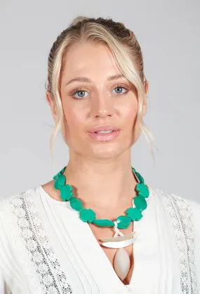 Chunky Beaded Choker with Ivory Style Pendant in Green