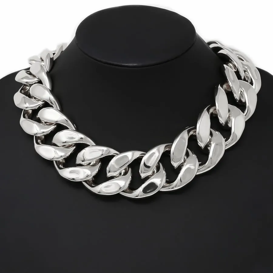 Chunky Linked Chain Short Necklace