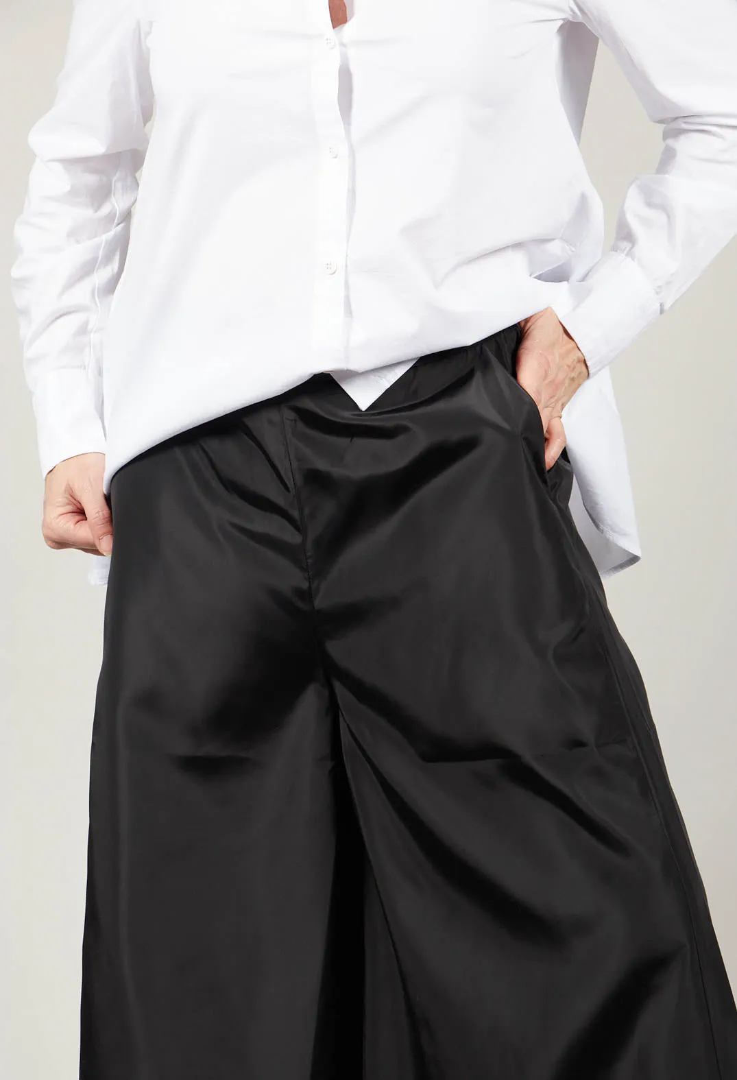 Elastic Cotton Culottes in Black