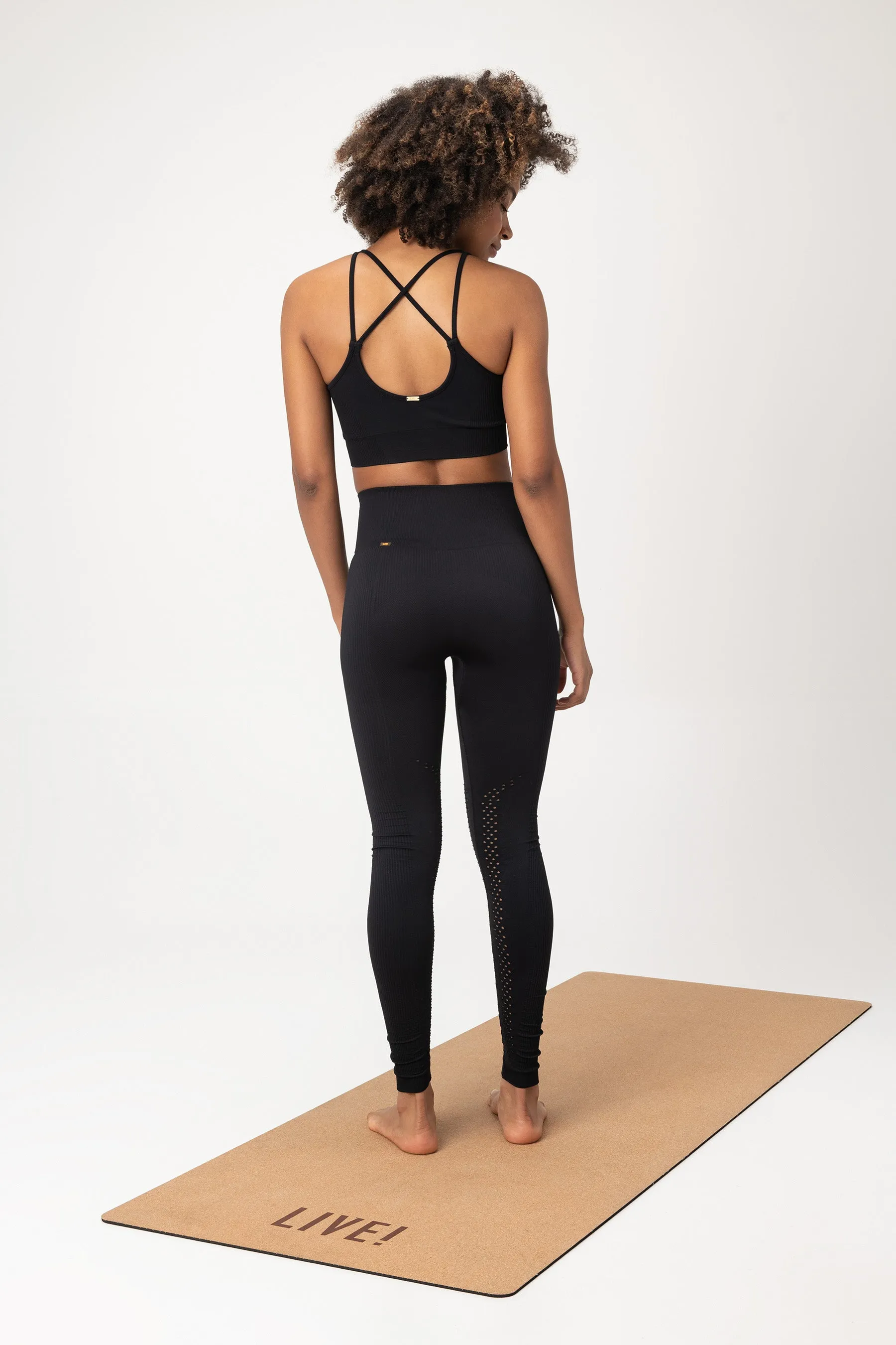 Essential Seamless Soft Stirrup Leggings