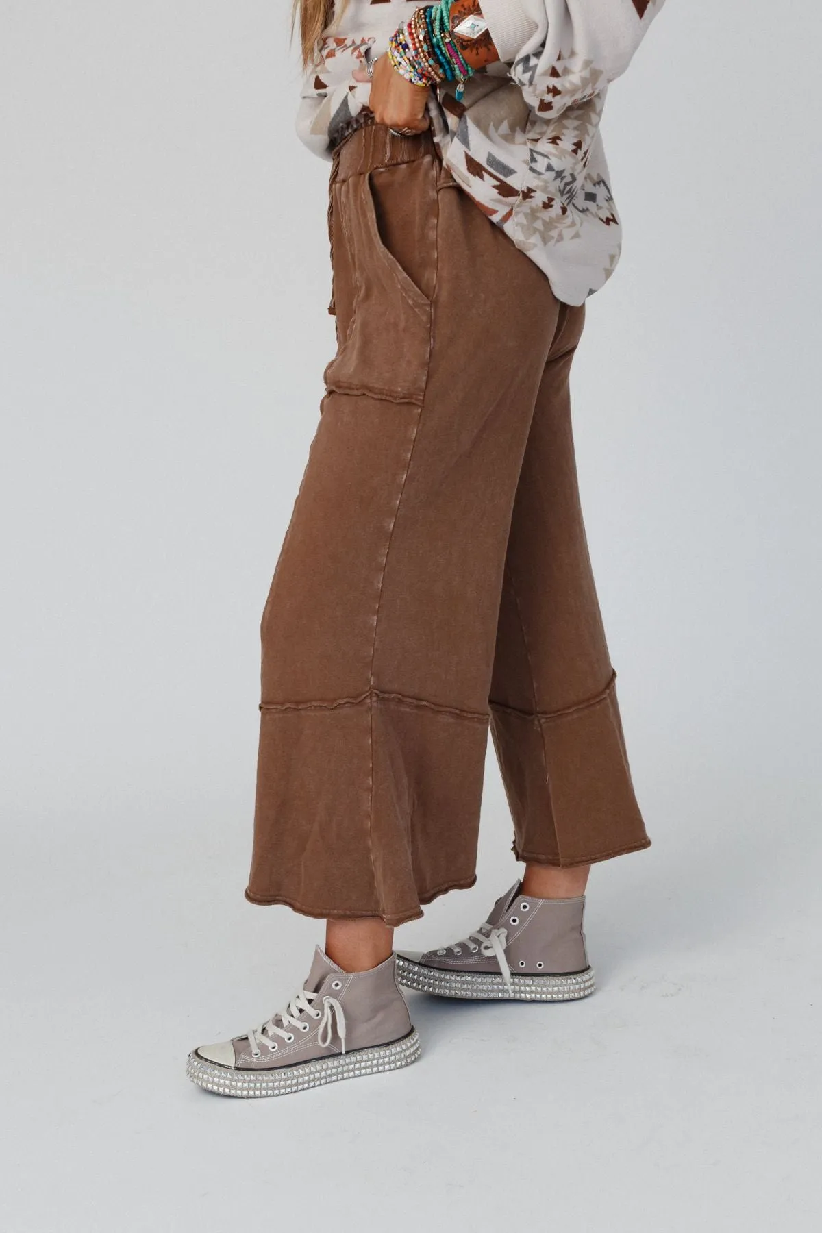 Feeling Good Wide Leg Pant - Brown