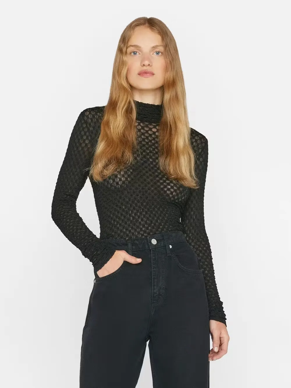 MESH LACE TURTLENECK