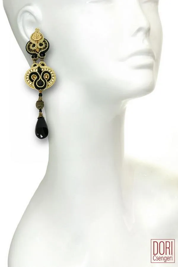 Nefertiti, Elegant Earrings