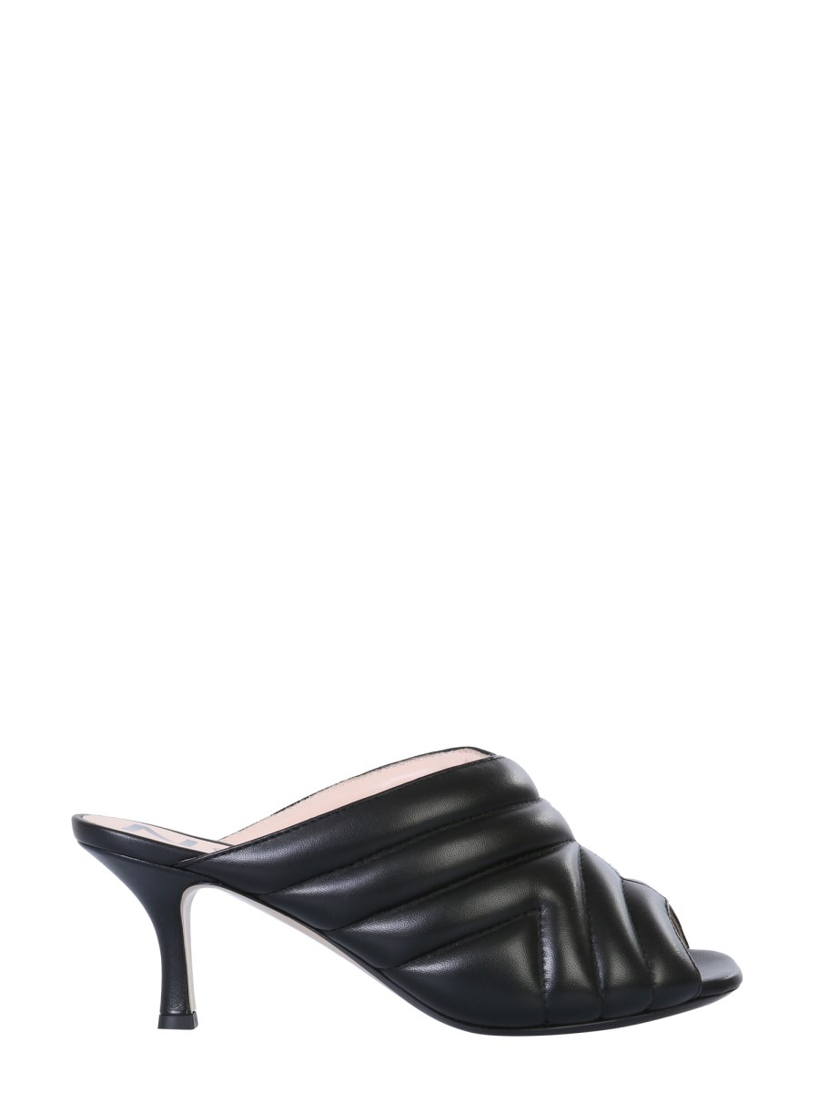 N°21    LEATHER MULES WITH CHEVRON PATTERN