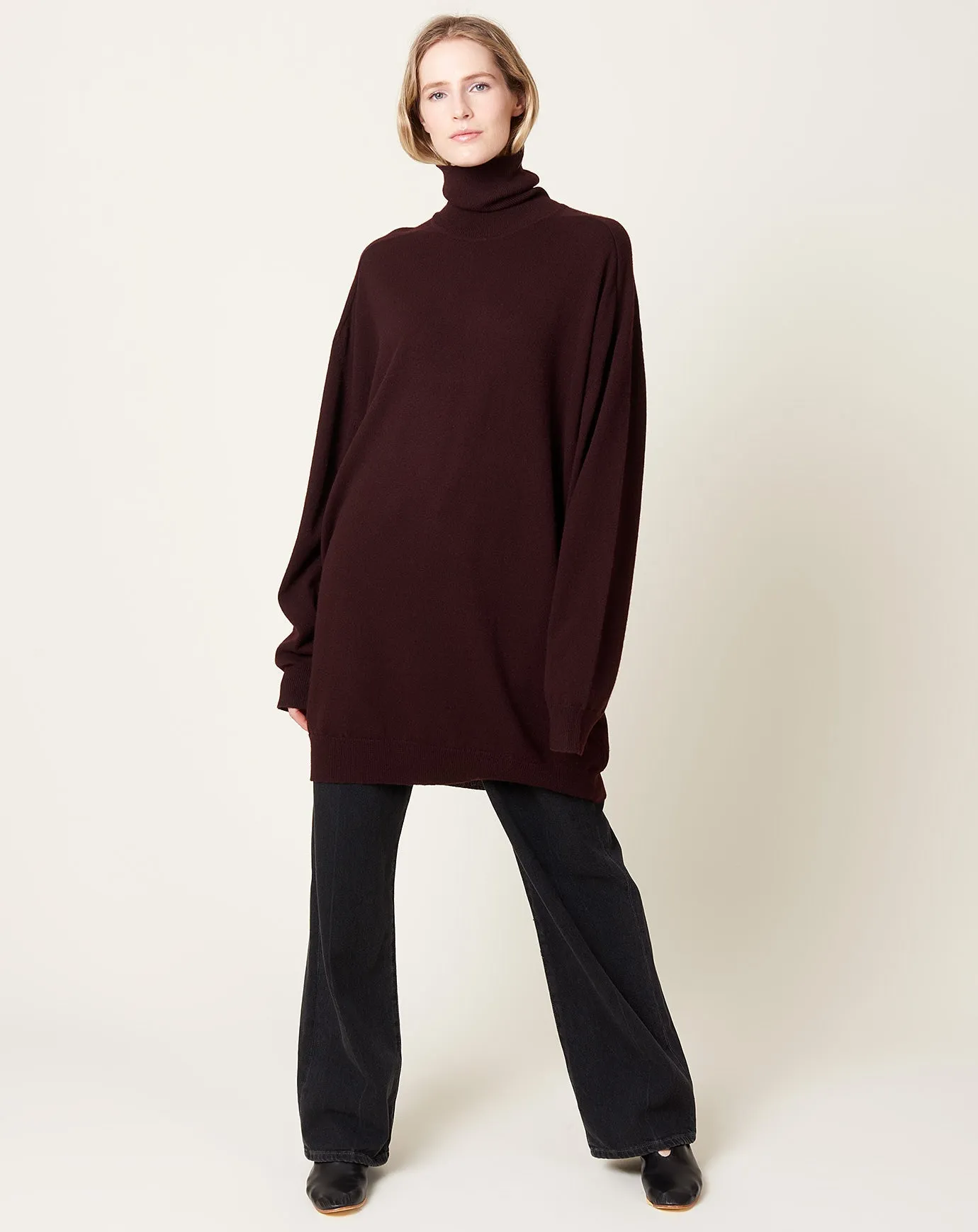 Slouchy Turtleneck in Chocolate