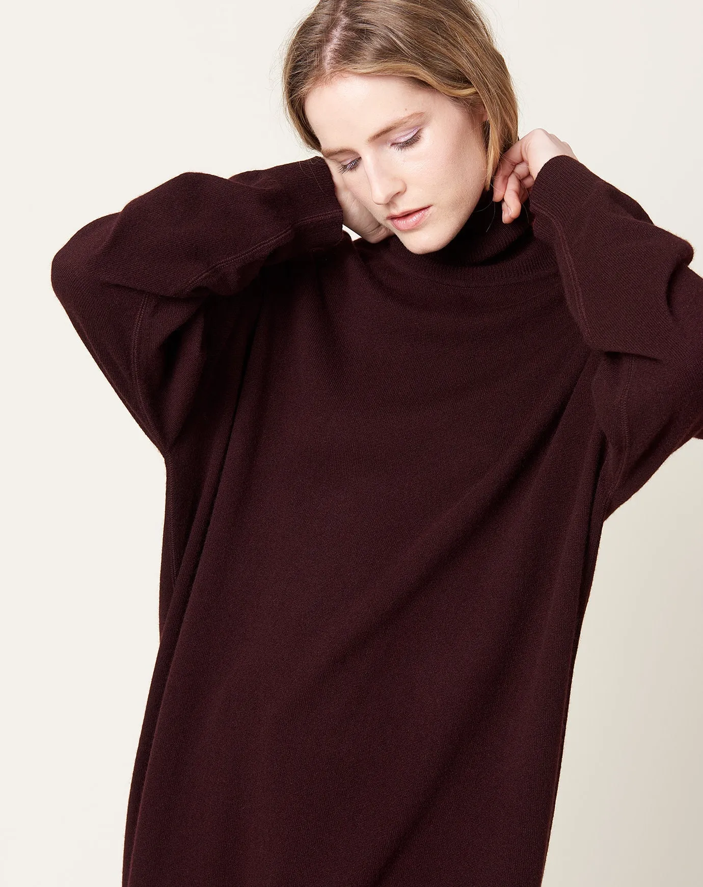 Slouchy Turtleneck in Chocolate