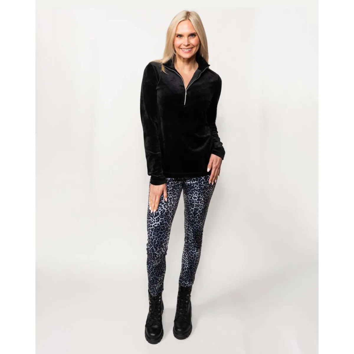 Sno Skins Plush Leggings Womens