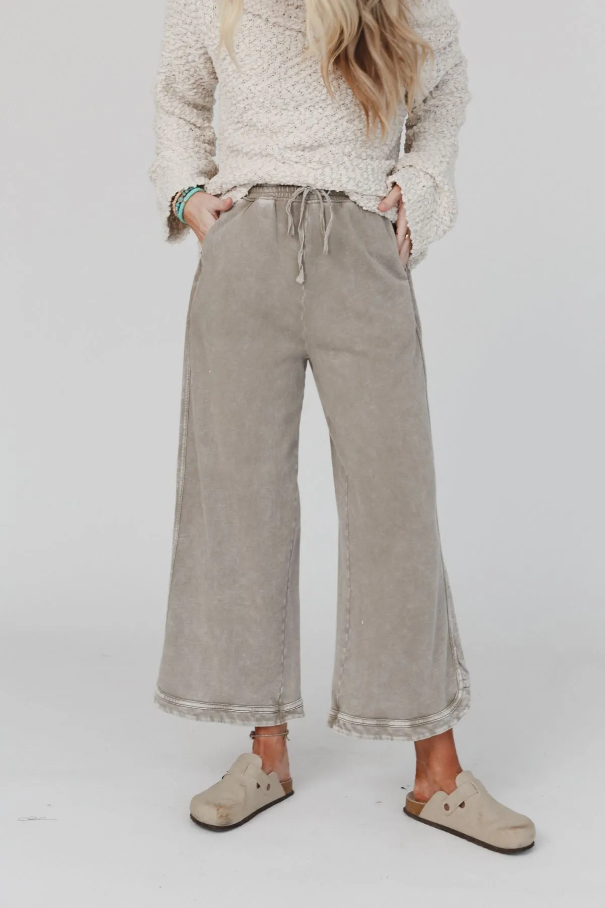 So Comfy Wide Leg Pant Cropped Length - Mocha