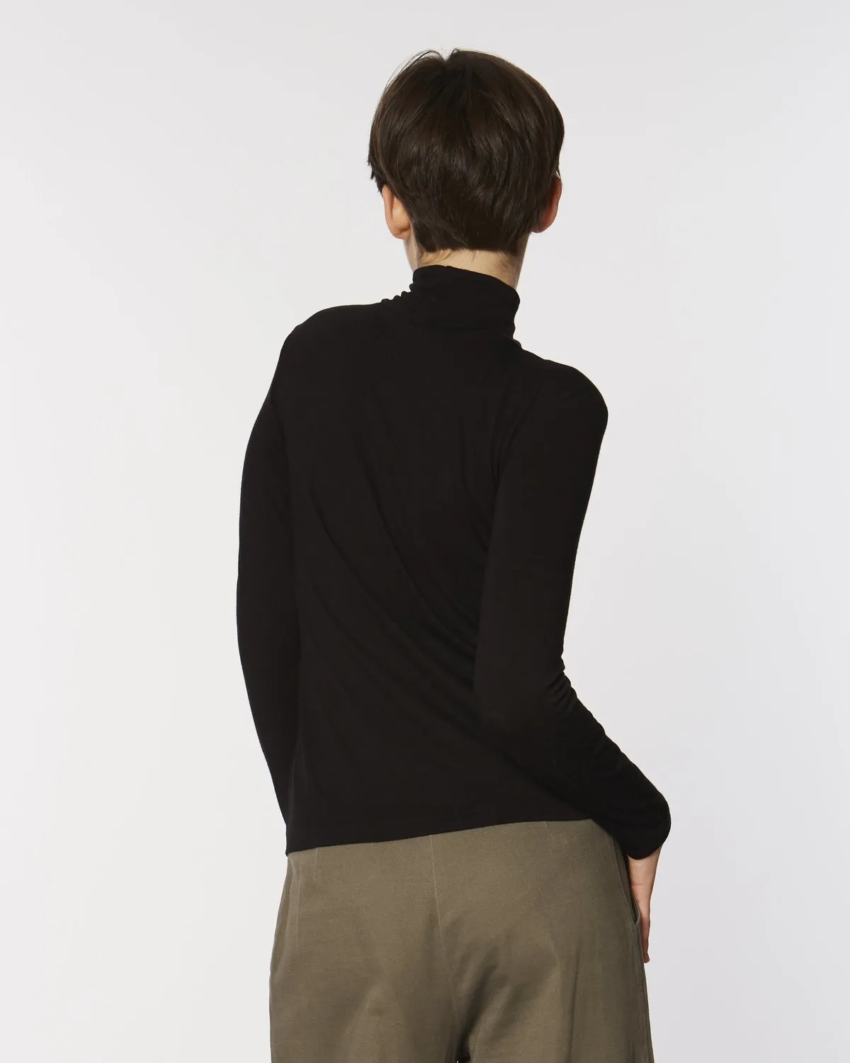 Soft Jersey Turtleneck - black