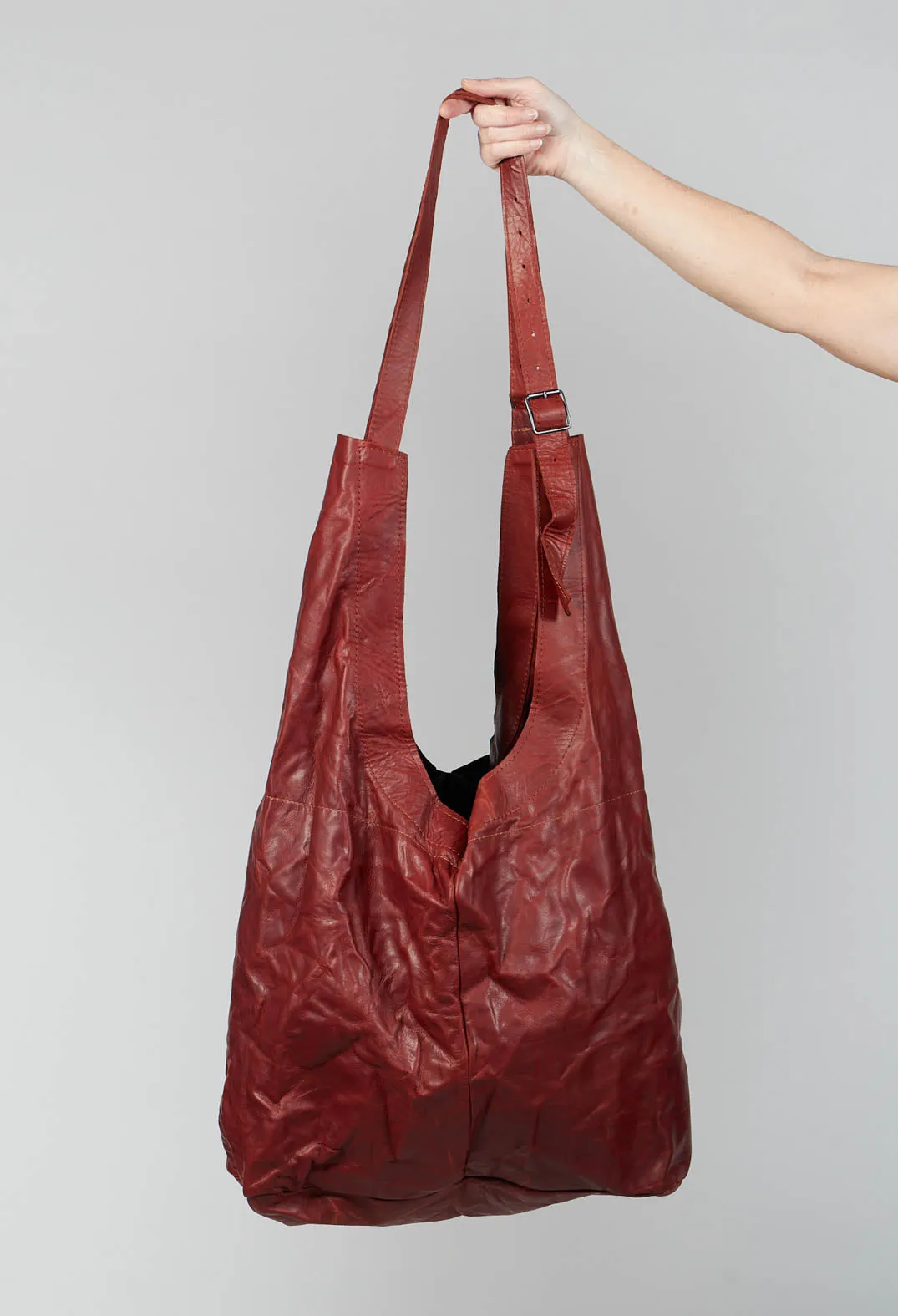 Suspender Bag in Waxy Cinnamon