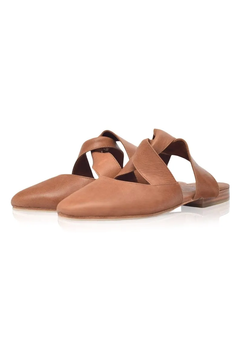 Taj Mahal Pointy Toe Mules in Light Tan