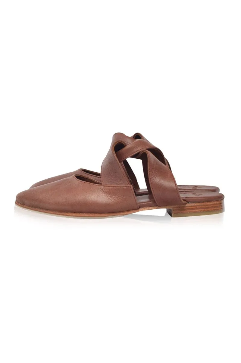 Taj Mahal Pointy Toe Mules in Light Tan