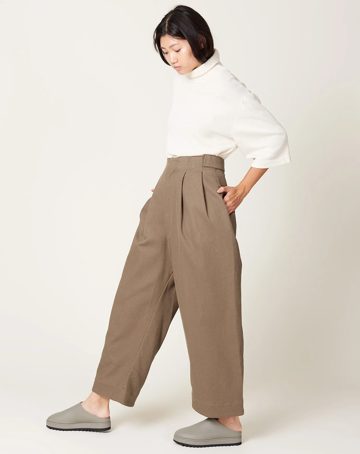 Twill Trouser in Peat