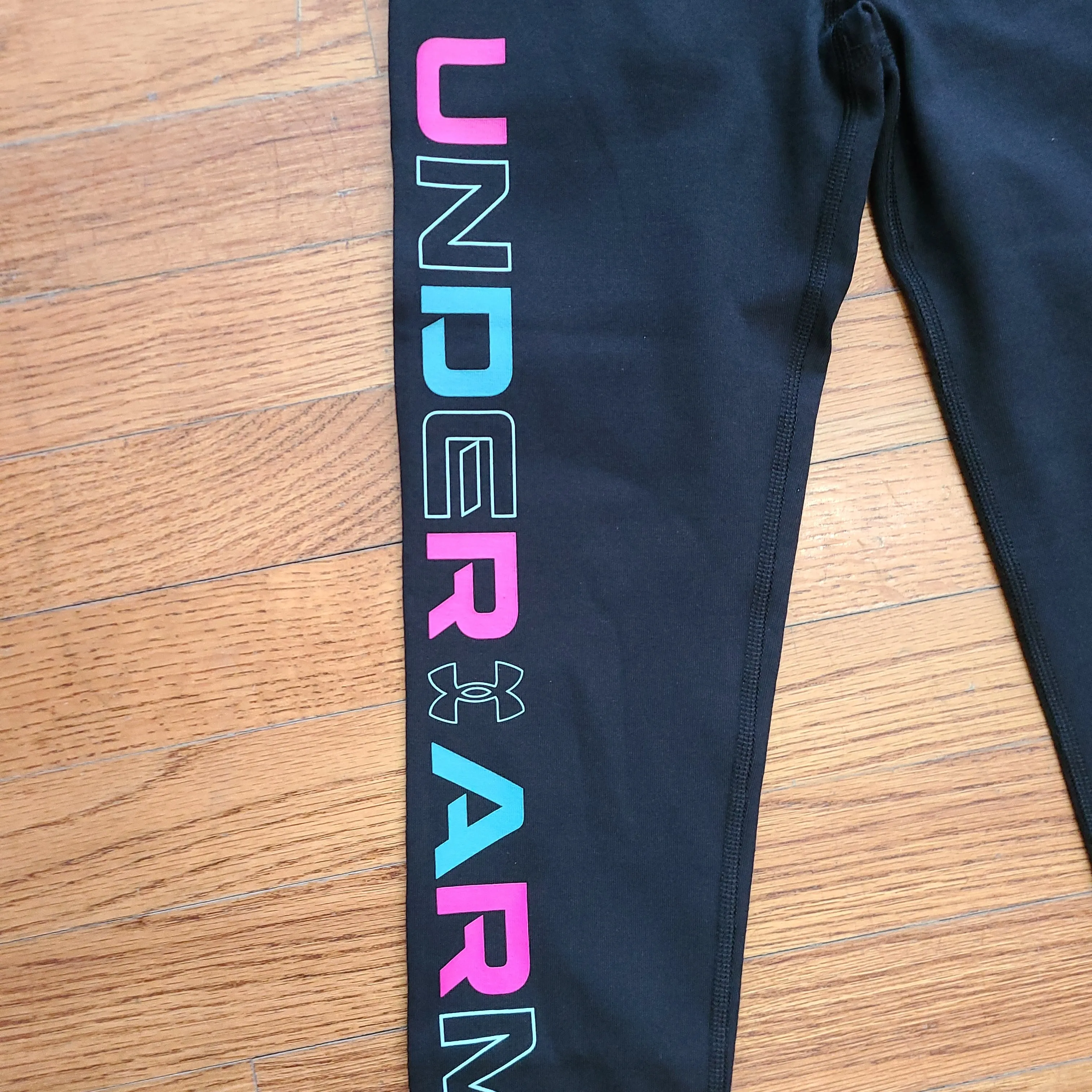 UA Youth Favorite Legging black-Aqua/Fuschia