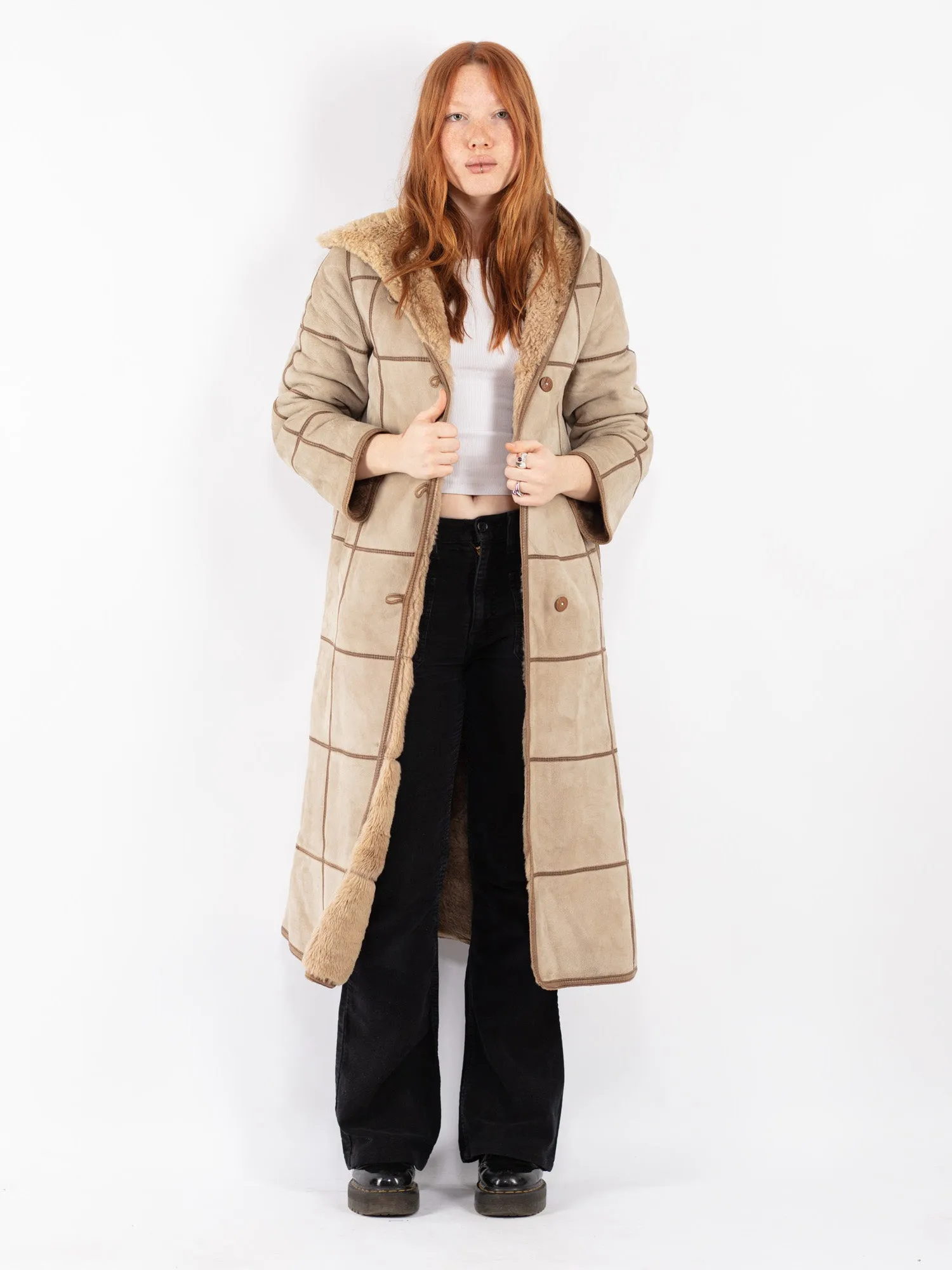 Vintage 80's Women Hooded Sheepskin Coat in Beige