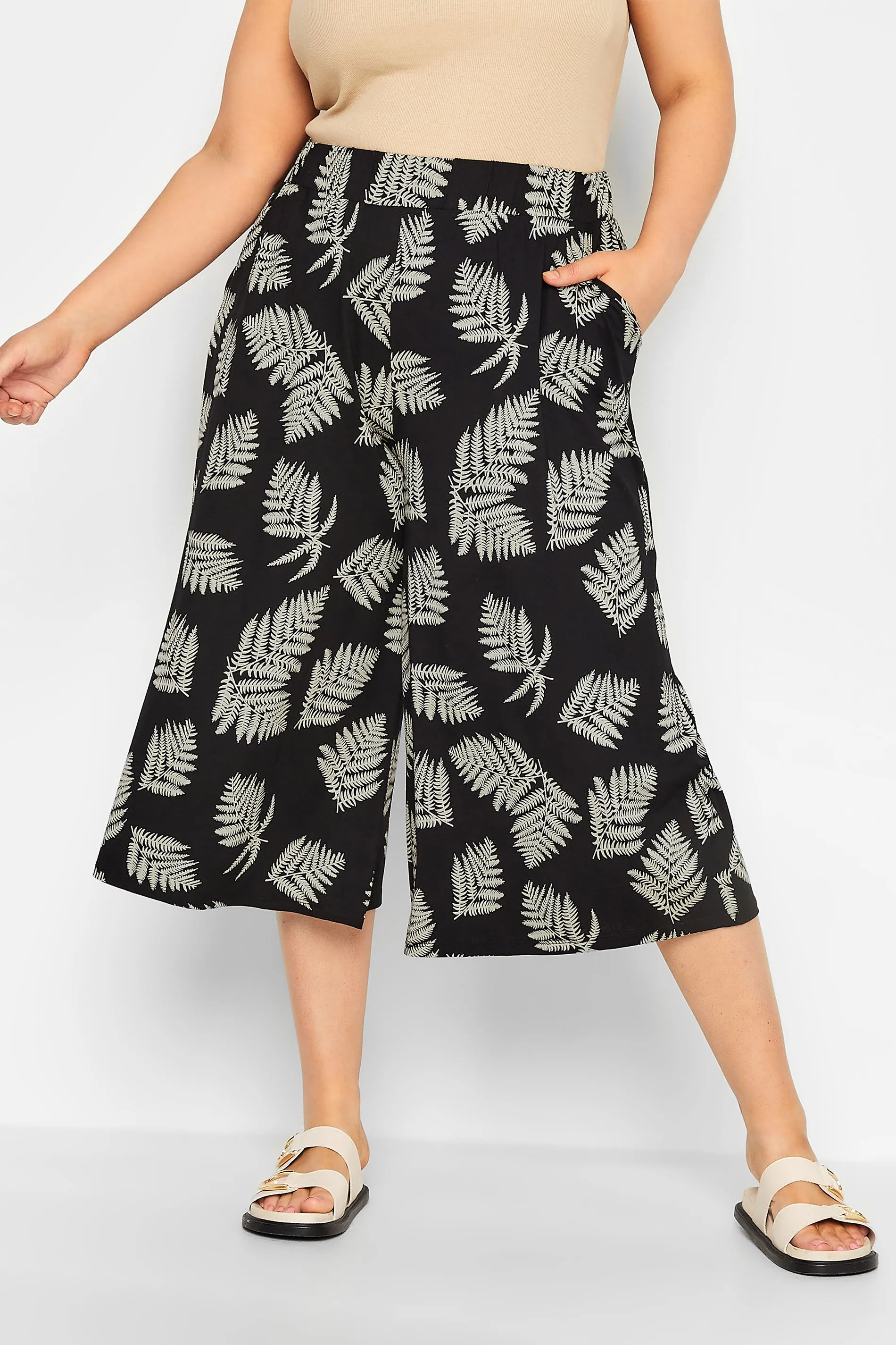 YOURS Curve Black & Natural Leaf Print Midaxi Culottes