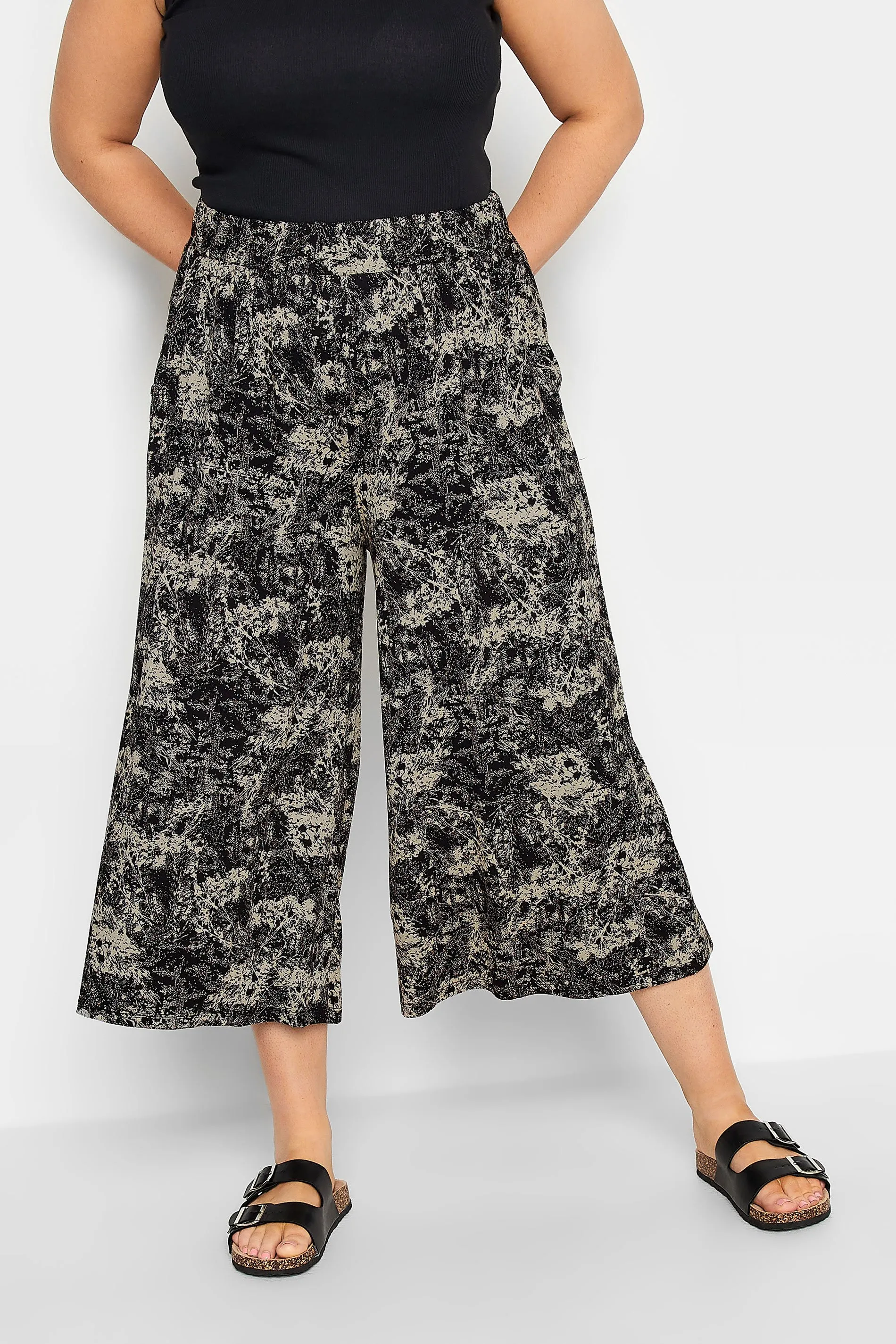 YOURS Curve Black Abstract Print Midaxi Culottes