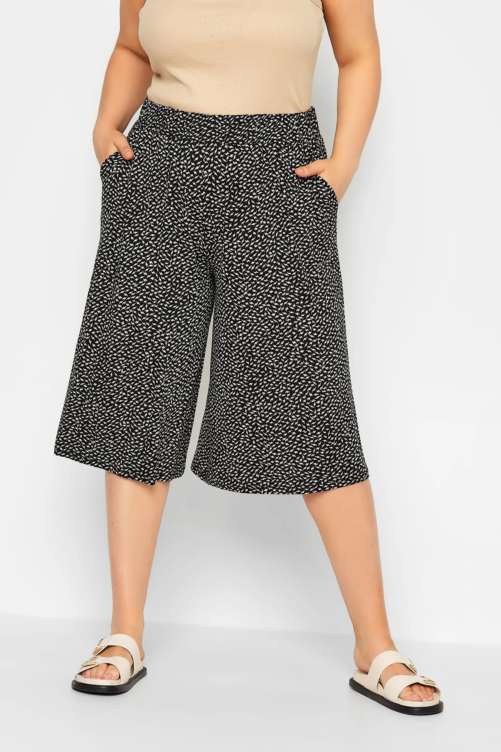 YOURS Curve Black Lightning Culottes